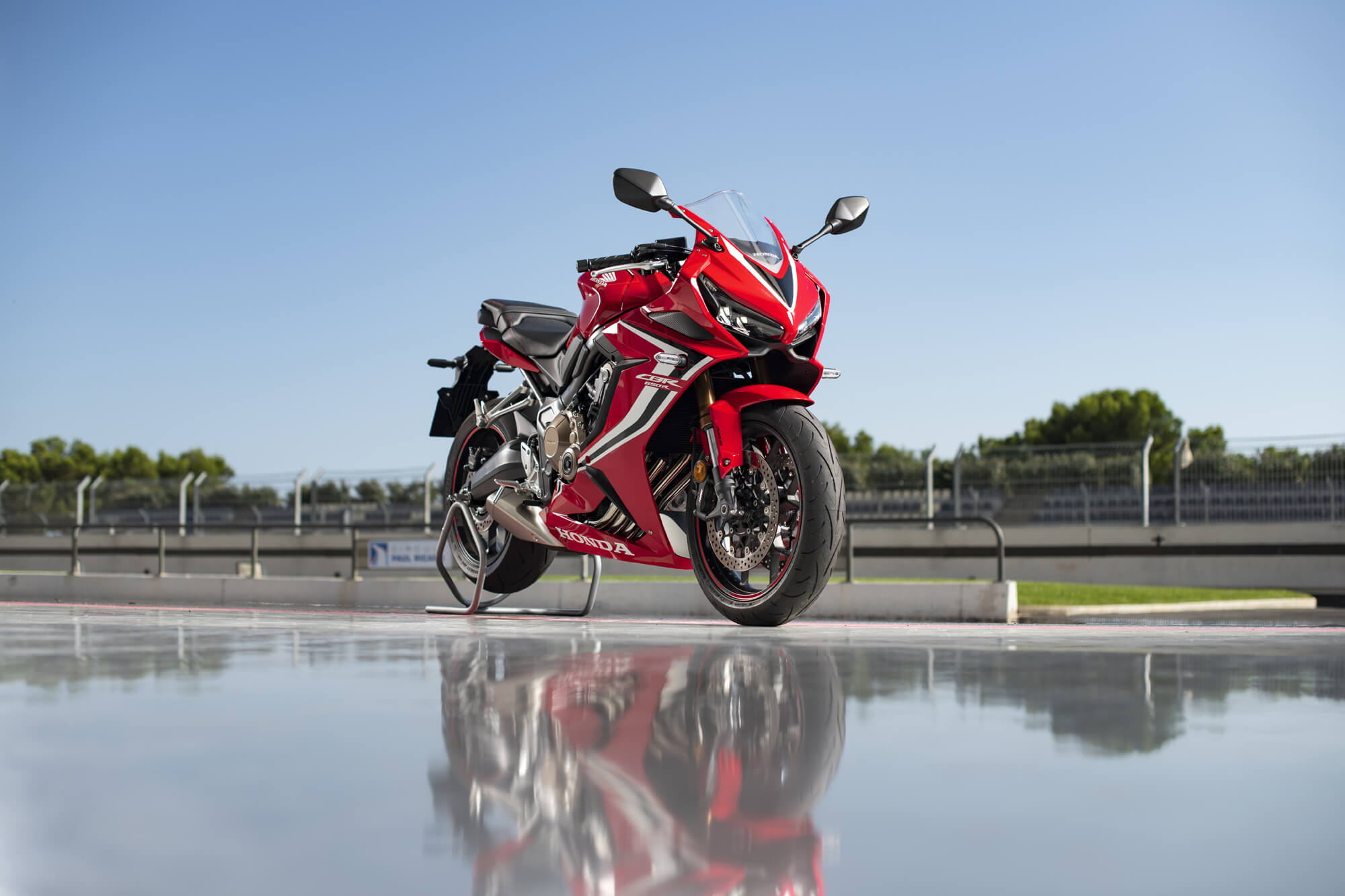 HONDA CBR650